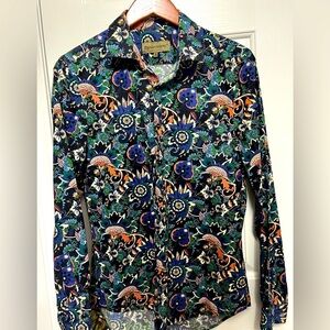 PAISLEY & GRAY
Men's Limited Edition Spread Collar Slim Fit Shirt Medium